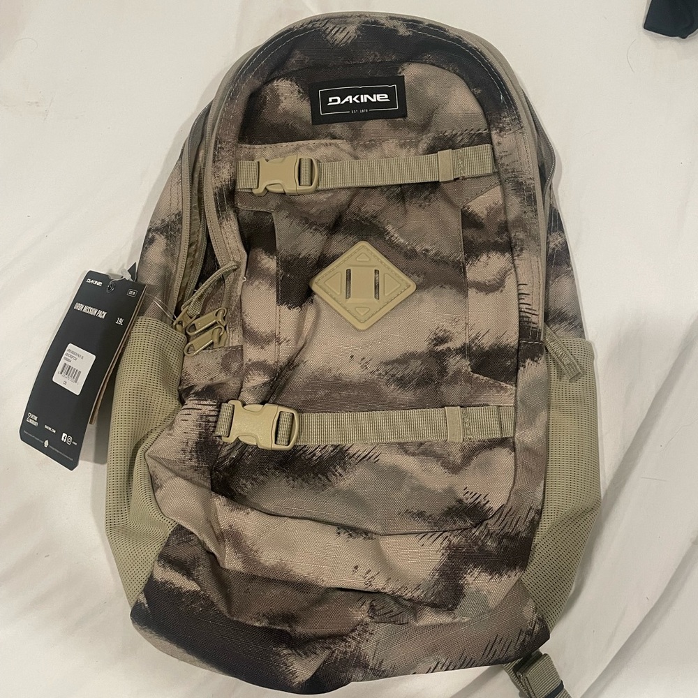 Dakine Urbn Mission Backpack